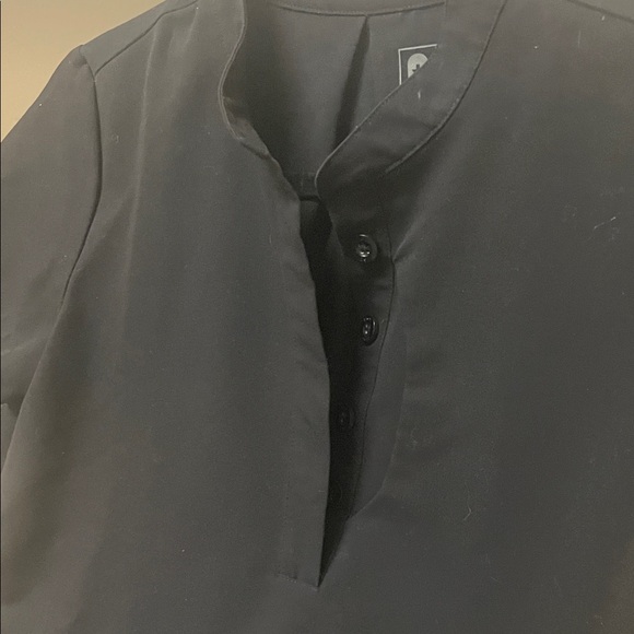 Figs Black Technical Collection Scrub Top XS new - Picture 4 of 6